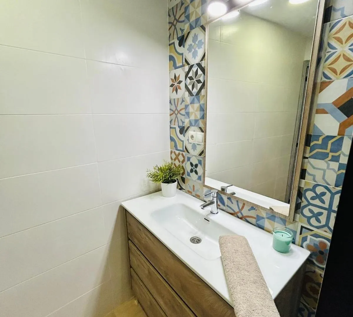 Nuevo Apartamento Haiti - Torremolinos Centro Apartment