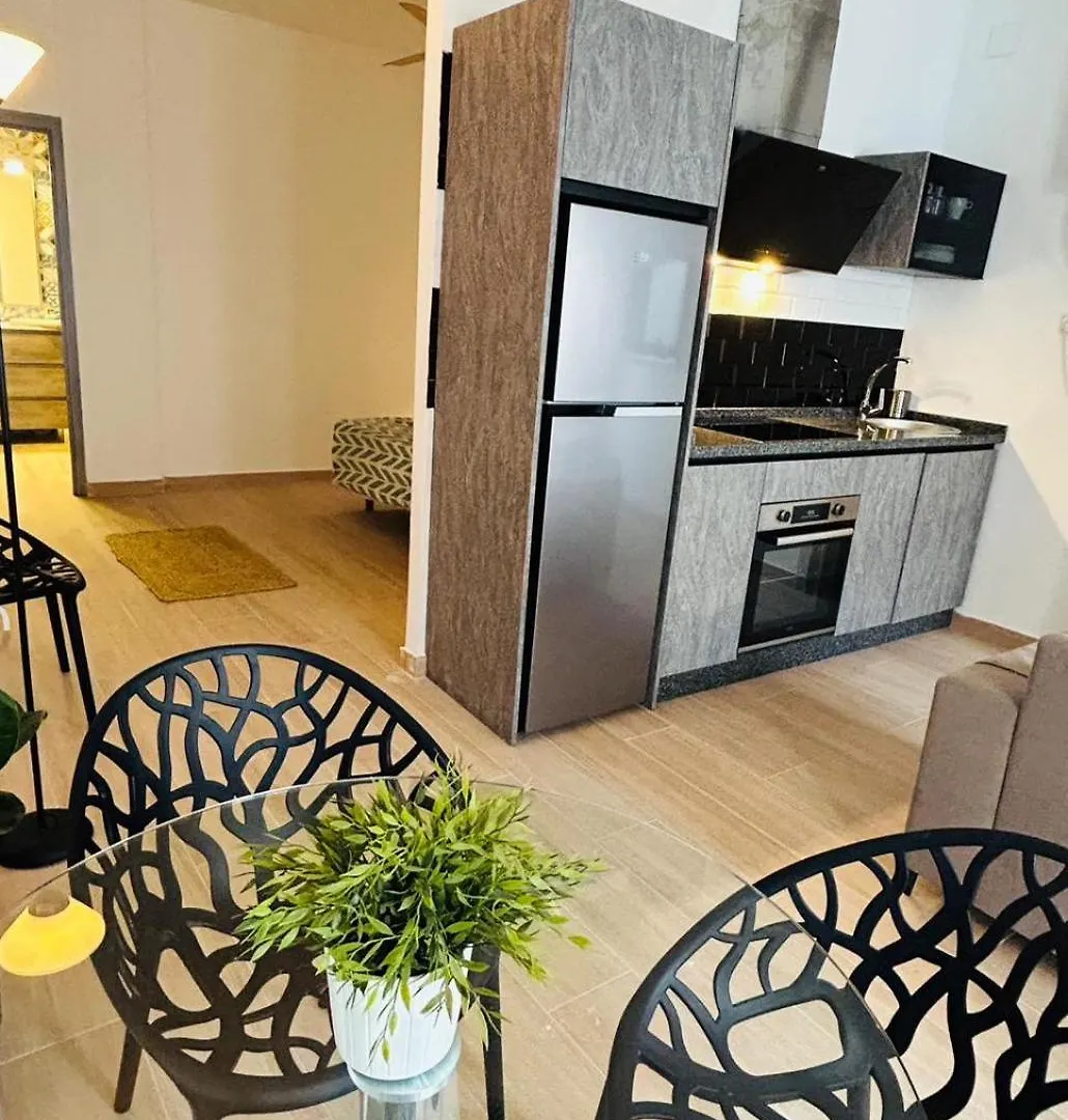 Nuevo Apartamento Haiti - Torremolinos Centro 0*,